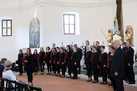 KOMORNI ZBOR FRAN GERBIČ LETNI KONCERT 12 FOTO LJUBO VUKELIČ